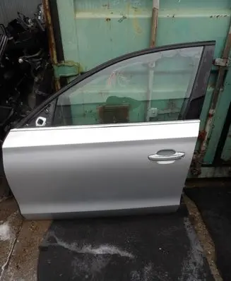 Audi A8 S8 D4 4H Front door