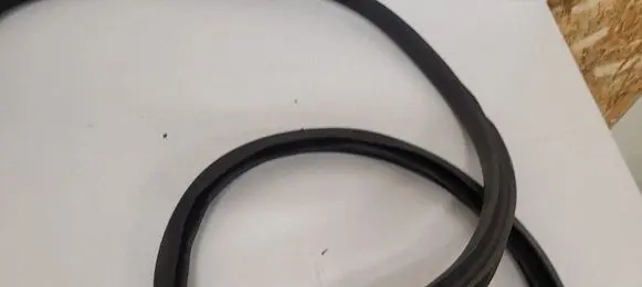 Skoda Superb B6 (3T) Front door rubber seal