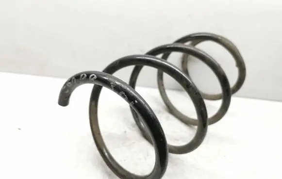 BMW 5 E60 E61 Front coil spring