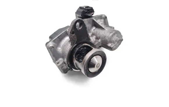 Nissan Qashqai EGR valve 8201061904 147101478R