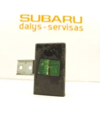 Subaru Legacy Door central lock control unit/module 8820AE010 4845 921A