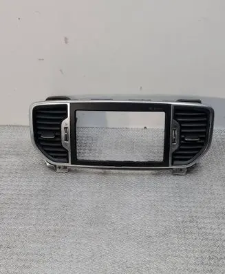 KIA Sportage Dash center air vent grill 84740F14200 U14496B