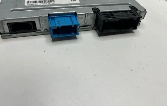 BMW 7 F01 F02 F03 F04 Gateway control module 8205671 090733 532356852