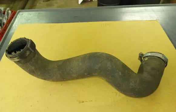 Citroen C5 Intercooler hose/pipe