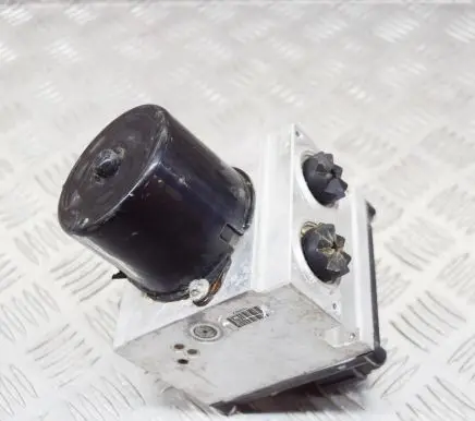 Volkswagen PASSAT B6 ABS Pump 16705912 3C0614109AF