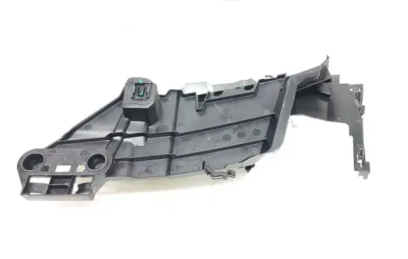 Polestar 2 Front door exterior handle/bracket 31675646 C91548101