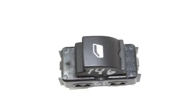 Peugeot 308 Electric window control switch E31426