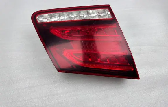 Mercedes-Benz E W212 Tailgate rear/tail lights A2129061903