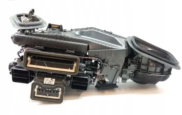 Mercedes-Benz C W205 Interior heater climate box assembly