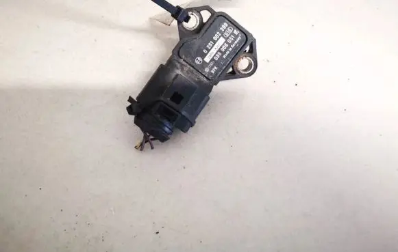 Skoda Octavia Mk2 (1Z) Air pressure sensor 0281002399 038906051b