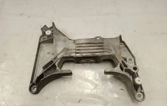 BMW 3 G20 G21 Gearbox mounting bracket 9485330