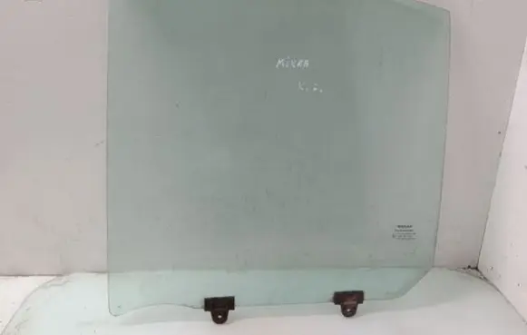 Nissan Micra Rear door window glass 43R001583