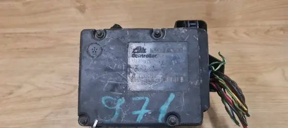 Volvo S70 V70 V70 XC ABS Pump 9472971 9472970