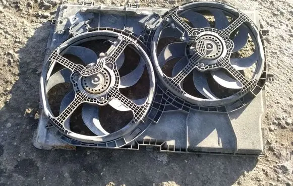 Peugeot Boxer Radiator cooling fan shroud