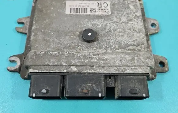 Renault Koleos I Engine control unit/module ECU MEC121-120 IMPRK1488575