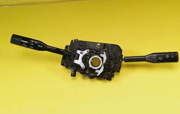 Mazda 121 SM Wiper turn signal indicator stalk/switch 177698