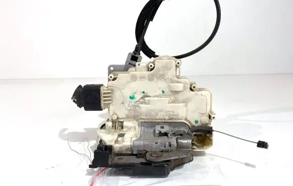 Seat Leon (1P) Front door lock 1P1837015