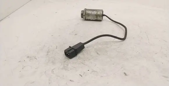 BMW 5 E39 Camshaft vanos timing valve 987086250 V202242