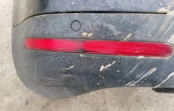 Rear tail light reflector