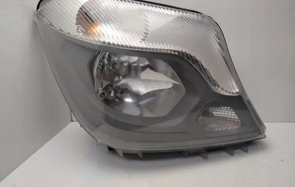 Mercedes-Benz Sprinter W906 Headlight/headlamp 