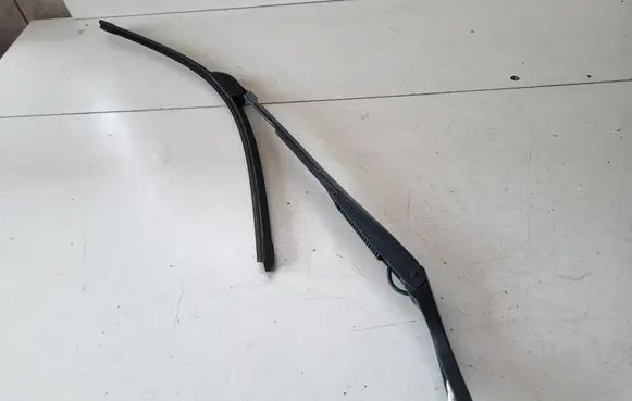 Hyundai Kona I Windshield/front glass wiper blade 