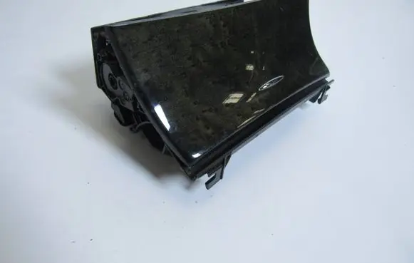 Mercedes-Benz CLS AMG C219 Car ashtray a2118101330-merc10 a2118101330