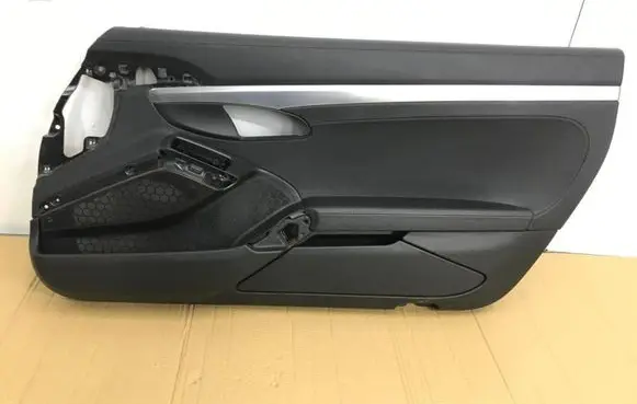 Porsche 911 991 Coupe rear side trim panel 991555204