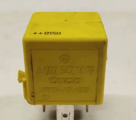 Mercedes-Benz C W203 Other relay 0025421419