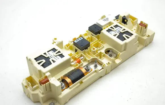 Ford Kuga III Battery control module L1M810C666GD
