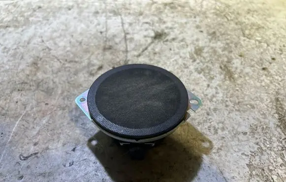 Dodge Challenger Panel speaker 05064359AD