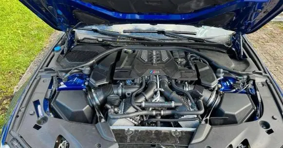 BMW M5 F90 Engine S63B44B