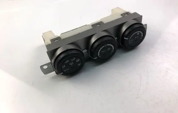Nissan X-Trail T30 Climate control unit 275008H901