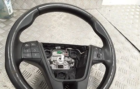 Volvo V60 Steering wheel 34110249