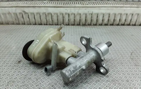 Opel Vectra C Master brake cylinder 320670692