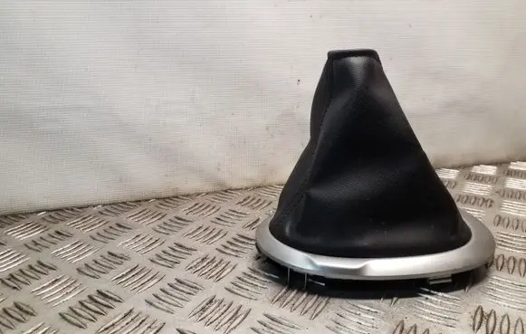 Nissan Juke I F15 Gear shifter surround trim plastic 969TV00A04