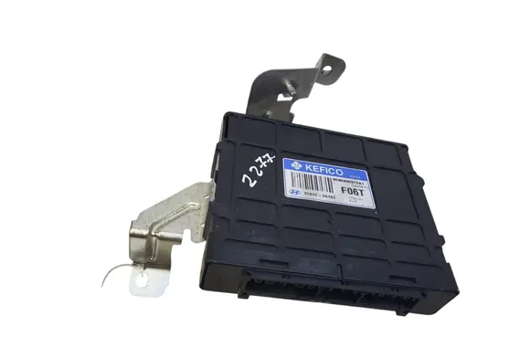 Hyundai Santa Fe Gearbox control unit/module 954403A380 9090930375A1