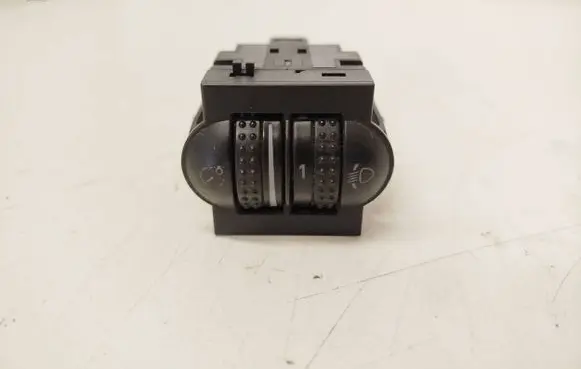 Volkswagen PASSAT B5 Headlight level height control switch 3B0941333A