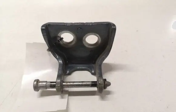 Citroen C4 I Picasso Rear door lower hinge
