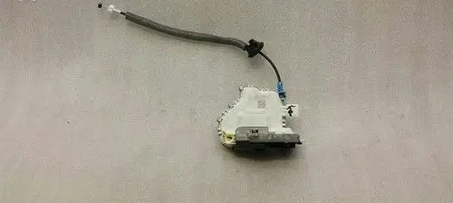 Audi A3 S3 8V Coupe door lock (next to the handle) 8X2837016B