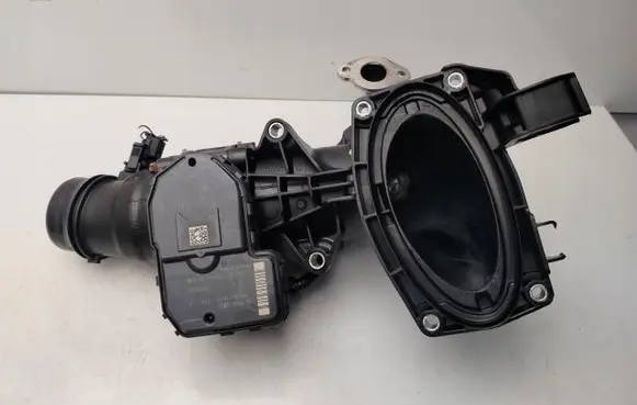 Mercedes-Benz E W212 Throttle body valve A6510900370
