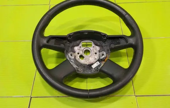Audi A1 Steering wheel LP246