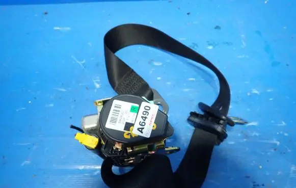Chrysler Crossfire Front seatbelt 566280201