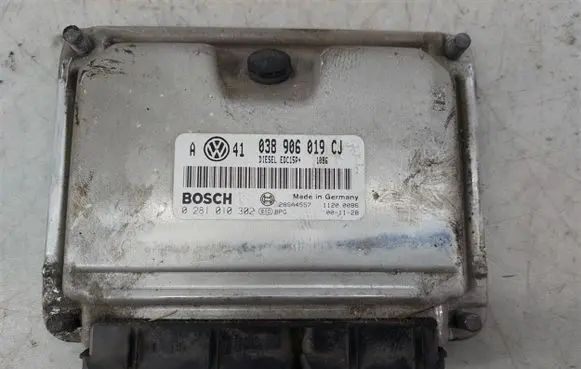 Volkswagen Golf IV Engine control unit/module