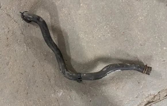 Mercedes-Benz GLA W156 Engine coolant pipe/hose A2465010382