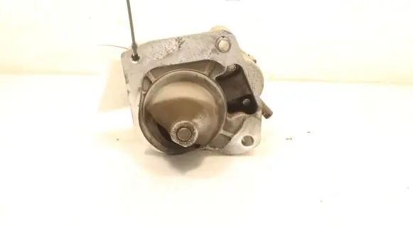 Peugeot 208 Starter motor 428000-8331
