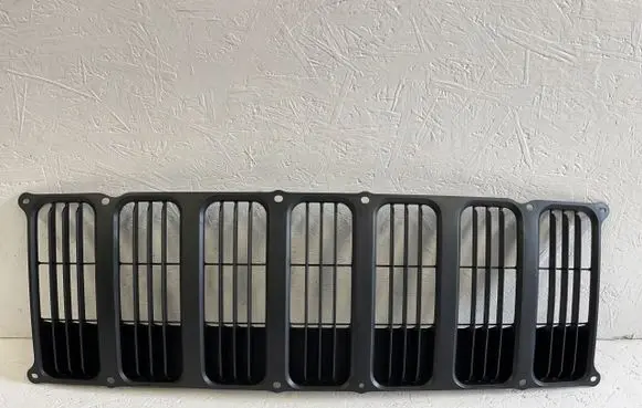 Jeep Patriot Front bumper upper radiator grill 05116363AAOE