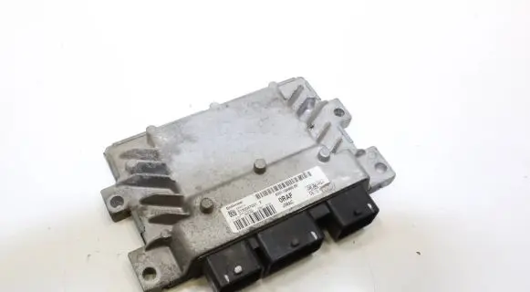 Ford Fiesta Engine control unit/module 8V2112A650RF