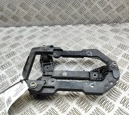 Cupra Born A/C compressor mount bracket 1EA820034B 1EA816579B