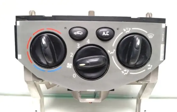 Opel Vivaro Climate control unit W964384Z 14H37
