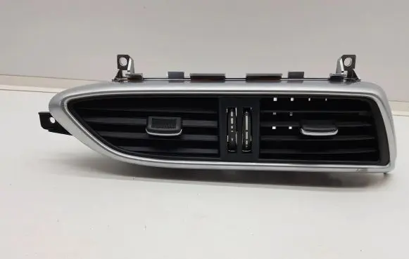 Infiniti Q30 Dash center air vent grill 687505DF0A BLACKPG05